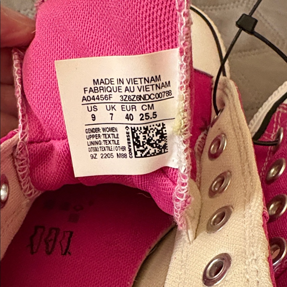 Converse Pink Canvas Sneakers - Picture 3 of 7